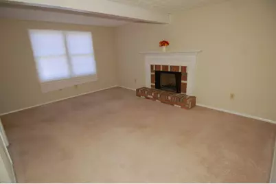 110 Roswell Commons Way, Roswell, GA 30076 - Photo 5