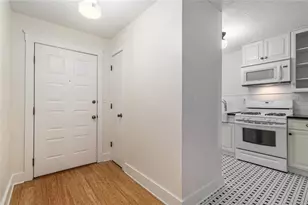 708 Woodcliff Dr, Atlanta, GA 30350 - Photo 7