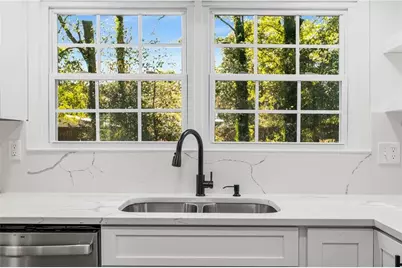 4889 Fairforest Drive, Stone Mountain, GA 30088 - Photo 23