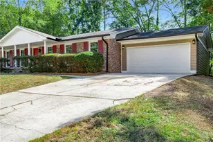 4889 Fairforest Dr, Stone Mountain, GA 30088 - Photo 3