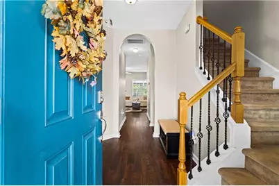 2462 Suwanee Pointe Drive, Lawrenceville, GA 30043 - Photo 3