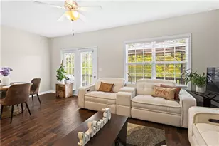 2462 Suwanee Pointe Dr, Lawrenceville, GA 30043 - Photo 17