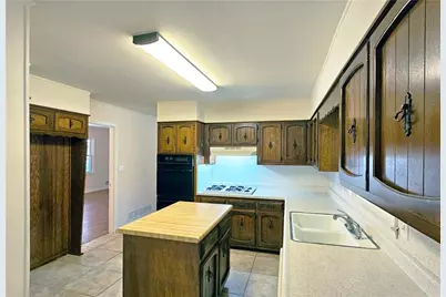 327 Travis Street, Fayetteville, GA 30214 - Photo 9