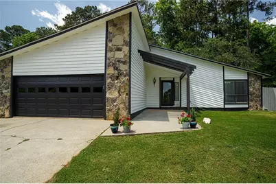 812 Steeple Chase Drive, Lawrenceville, GA 30044 - Photo 1