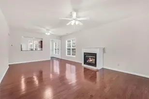 6420 Rockpoint Ln, Hoschton, GA 30548 - Photo 17