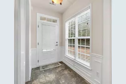 6420 Rockpoint Lane, Hoschton, GA 30548 - Photo 5