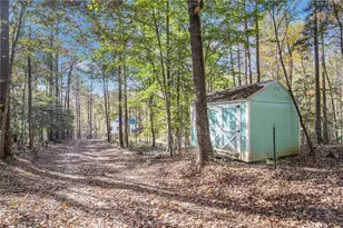 143 Lois Ln, Homer, GA 30547 - Photo 29