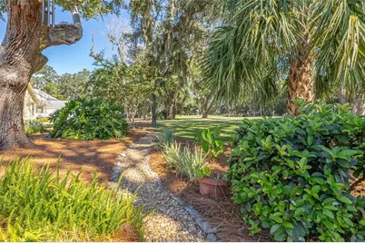 930 Champney, Saint Simons, GA 31522 - Photo 9