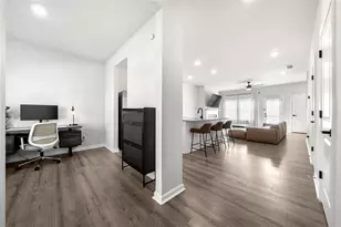 4316 Mallory Ct, Union City, GA 30291 - Photo 3