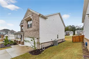 1820 Wellston Dr, Lawrenceville, GA 30043 - Photo 5