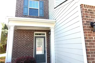 442 Hardy Ives Ln, Lawrenceville, GA 30045 - Photo 3