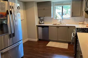 2032 Powers Ferry Trce SE, Marietta, GA 30067 - Photo 3