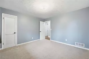 5833 Little Mountain Dr, Ellenwood, GA 30294 - Photo 17