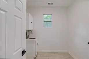 4050 Skyline Dr, Gainesville, GA 30501 - Photo 19