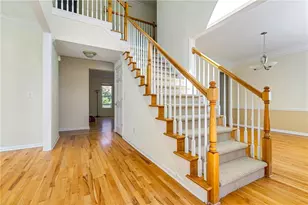 1355 Chattahoochee Run Dr, Suwanee, GA 30024 - Photo 3