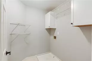 1355 Woodland Lake Dr, Snellville, GA 30078 - Photo 45