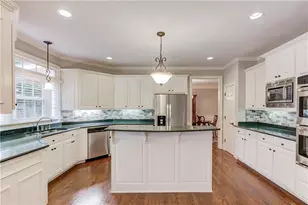 1355 Woodland Lake Dr, Snellville, GA 30078 - Photo 15