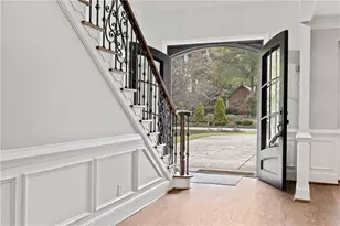 8900 River Trace Dr, Johns Creek, GA 30097 - Photo 5