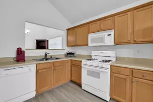 1461 Culverstone Dr, Lawrenceville, GA 30043 - Photo 5