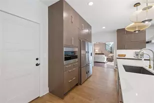 9950 Farmbrook Ln, Johns Creek, GA 30022 - Photo 17