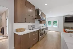 9950 Farmbrook Ln, Johns Creek, GA 30022 - Photo 9