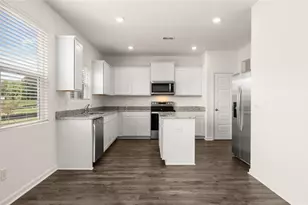 307 Friendship Oak Wy, Hampton, GA 30228 - Photo 7