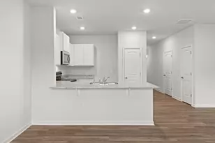 5971 Skylar Dr, Atlanta, GA 30336 - Photo 7