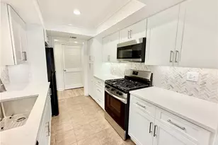 3001 Canyon Point Cir, Roswell, GA 30076 - Photo 9