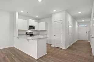 5975 Skylar Dr, Atlanta, GA 30336 - Photo 5