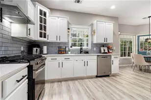 1611 Hillside Bend Crossing, Lawrenceville, GA 30043 - Photo 15