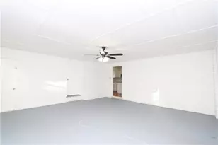 1033 Sandalwood Dr, Lawrenceville, GA 30043 - Photo 17