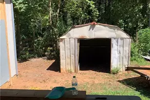 17 Lewis Dr, Lavonia, GA 30553 - Photo 9