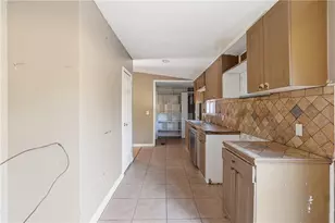 4170 Hurt Bridge Ct, Cumming, GA 30028 - Photo 11