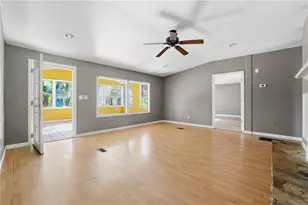 4170 Hurt Bridge Ct, Cumming, GA 30028 - Photo 5