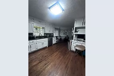 1885 Vintage Drive, Snellville, GA 30078 - Photo 11