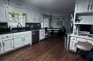 1885 Vintage Dr, Snellville, GA 30078 - Photo 11