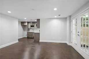 210 Aerie Ct, Sandy Springs, GA 30350 - Photo 39