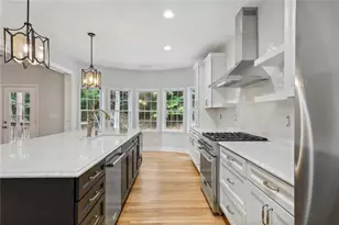 210 Aerie Ct, Sandy Springs, GA 30350 - Photo 7