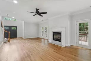 210 Aerie Ct, Sandy Springs, GA 30350 - Photo 5