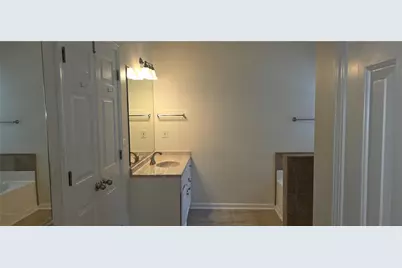 347 Canterbury Place Drive, Suwanee, GA 30024 - Photo 9