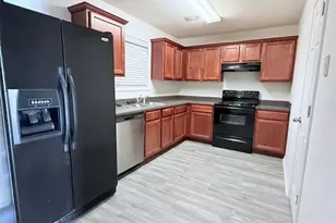 1593 Little Creek Dr, Lawrenceville, GA 30045 - Photo 5