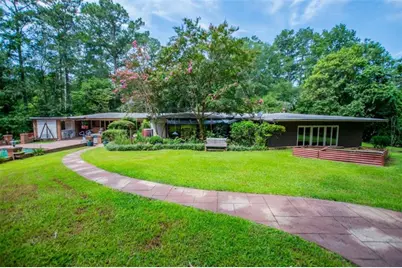 223 N Lakeshore Drive N, Carrollton, GA 30117 - Photo 1