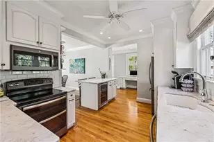 4220 Club Dr NE, Atlanta, GA 30319 - Photo 19