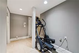 4220 Club Dr NE, Atlanta, GA 30319 - Photo 43