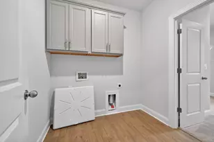 5579 Spring St, Flowery Branch, GA 30542 - Photo 31