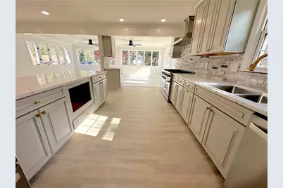 663 Foxcroft Circle SE, Marietta, GA 30067 - Photo 13