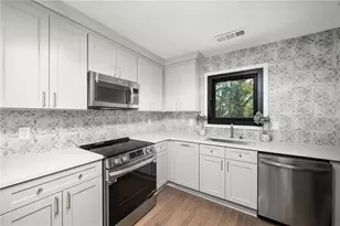 12890 Cogburn Rd, Alpharetta, GA 30004 - Photo 53