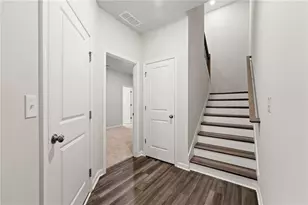 221 Matson Run SW, Mableton, GA 30126 - Photo 7