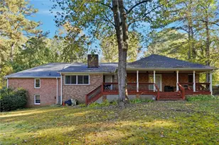 4740 Nantucket Dr SW, Lilburn, GA 30047 - Photo 21