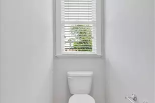 1298 Windsor Parkway NE, Atlanta, GA 30319 - Photo 29